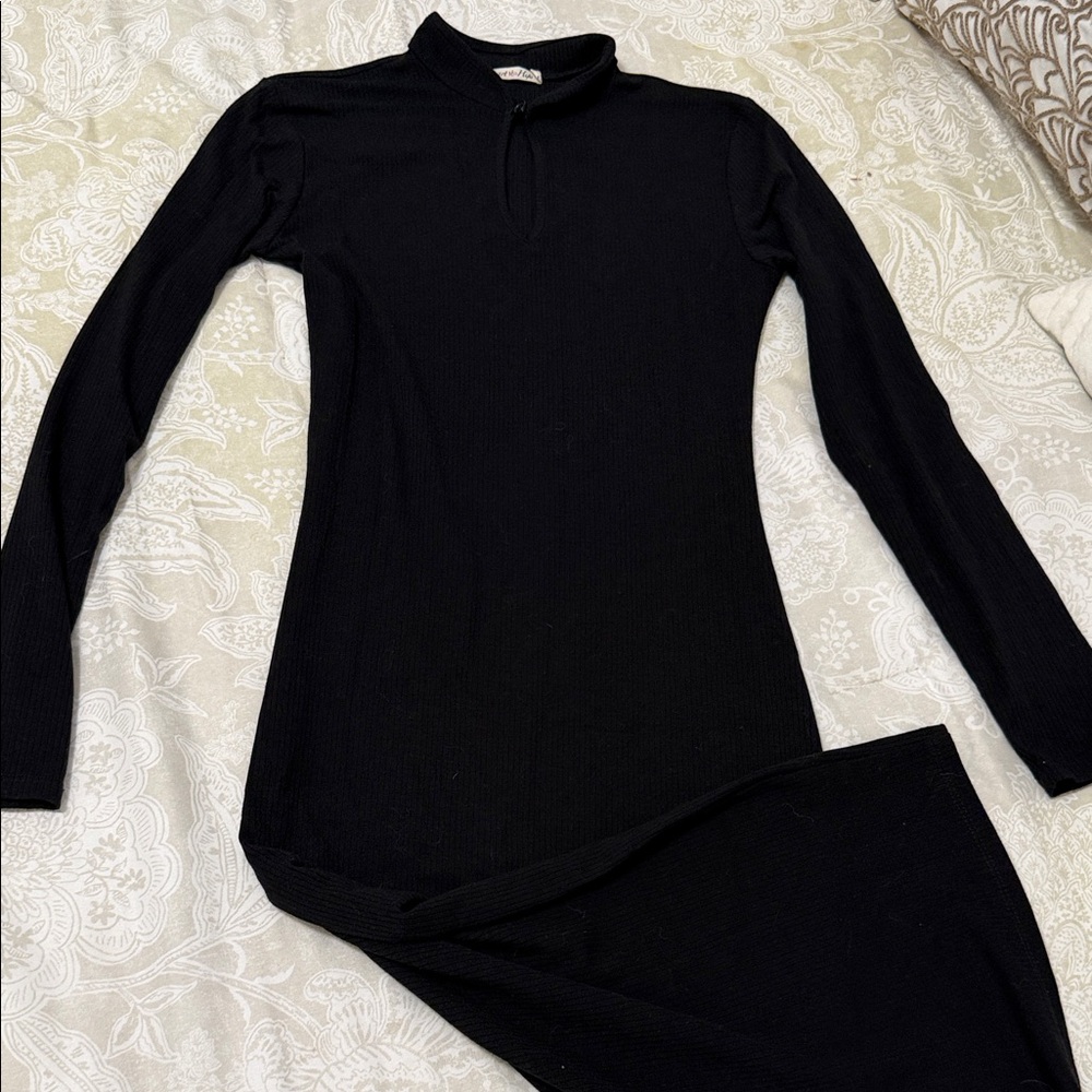 Black Long Sleeve Ribbed Dress